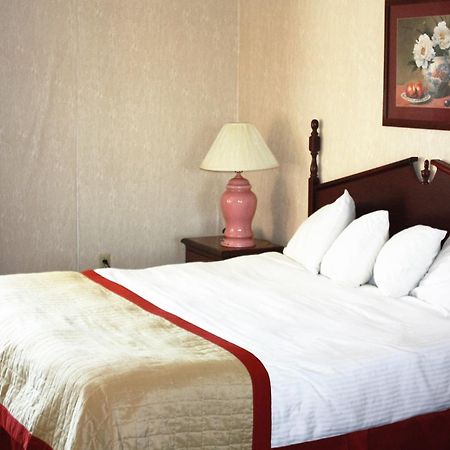 Hotel Baymont By Wyndham Jonesboro Zimmer foto
