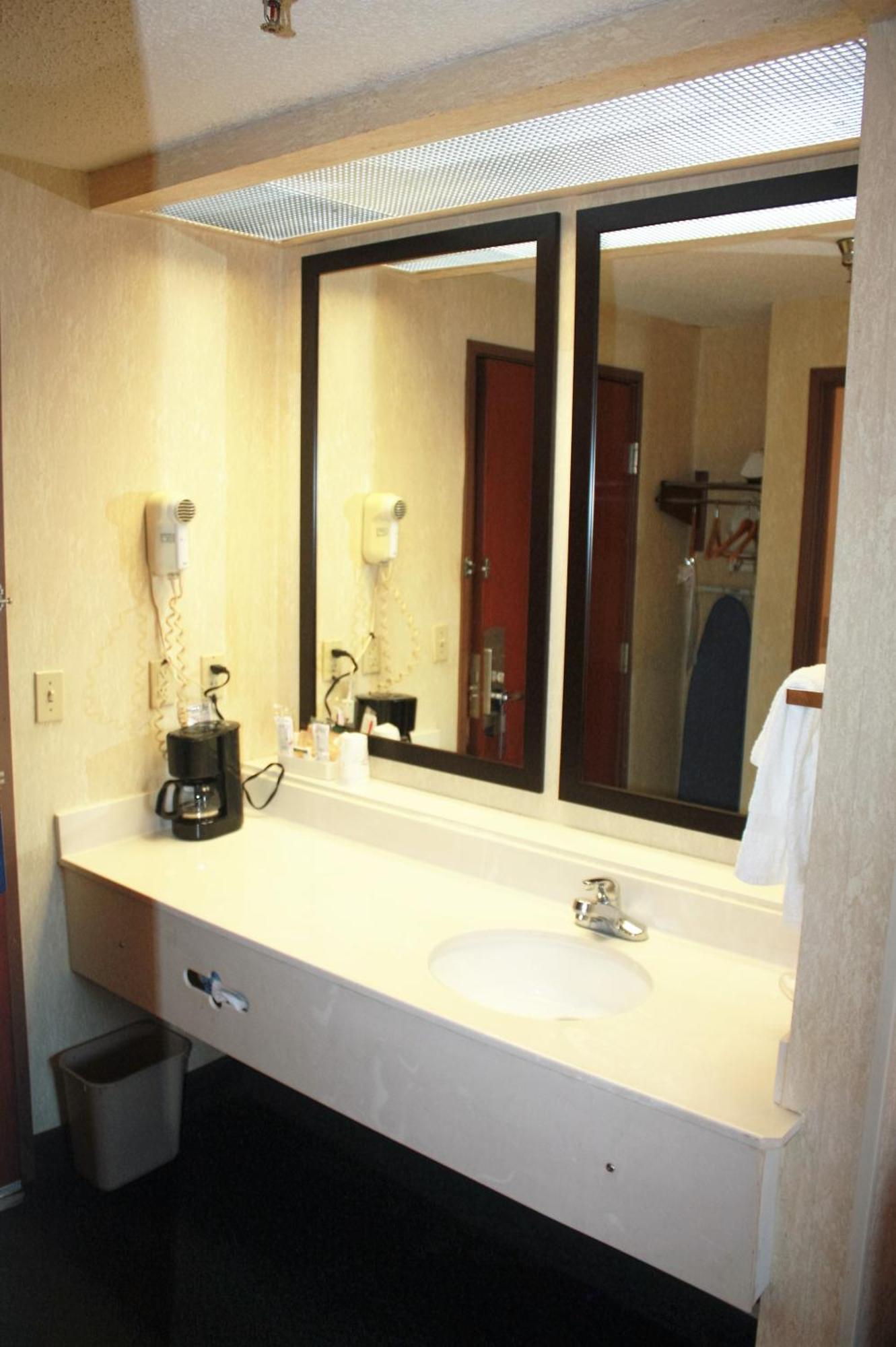 Hotel Baymont By Wyndham Jonesboro Zimmer foto